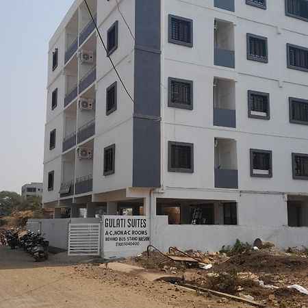 Hotel Gulati Suites Washim Luaran gambar